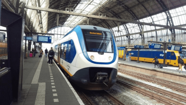 wat te doen tijdens lange treinreizen