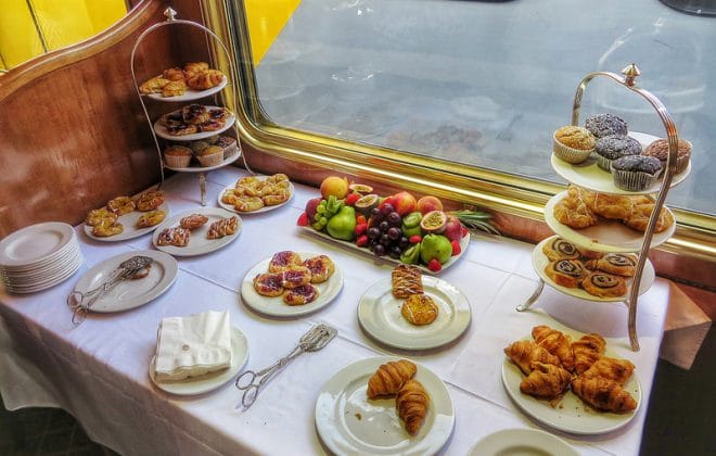 trens azuis é um ótimo restaurante e melhores refeições