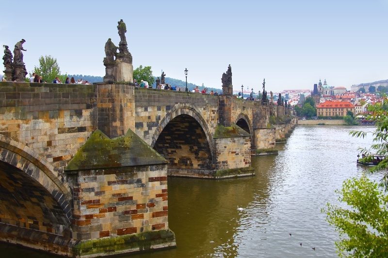 prague kanal - Avropa qatar yaşayır