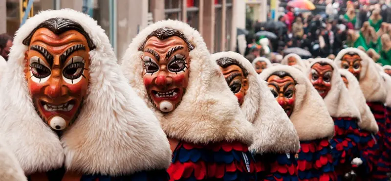 köln karnevál nők megismerni