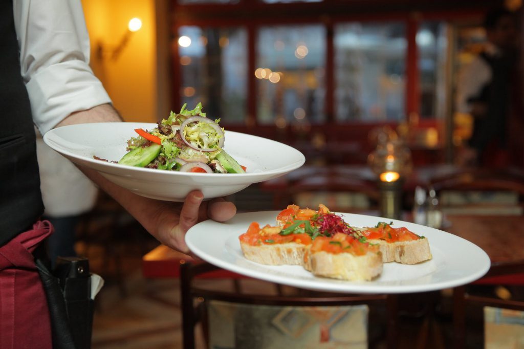 Tipping In Europe restaurants